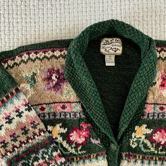 SOLD VINTAGE Cottagecore Knit Cardigan - Picture 2 of 7